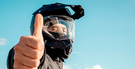 Dicas para andar de moto no carnaval